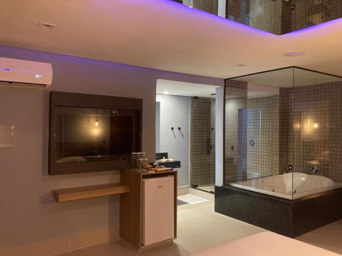Hotel del amor Drops Express